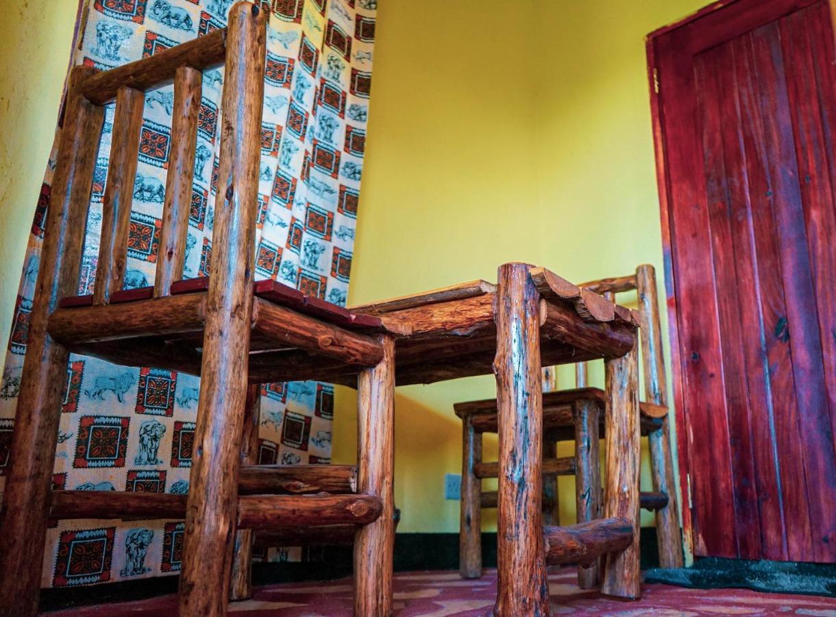 Lake Nyamirima Cottages Fort Portal Ngoại thất bức ảnh