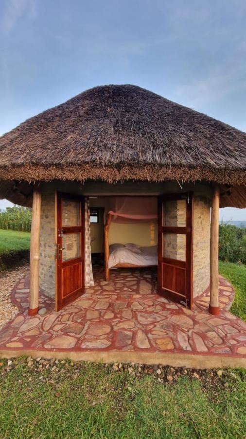 Lake Nyamirima Cottages Fort Portal Ngoại thất bức ảnh