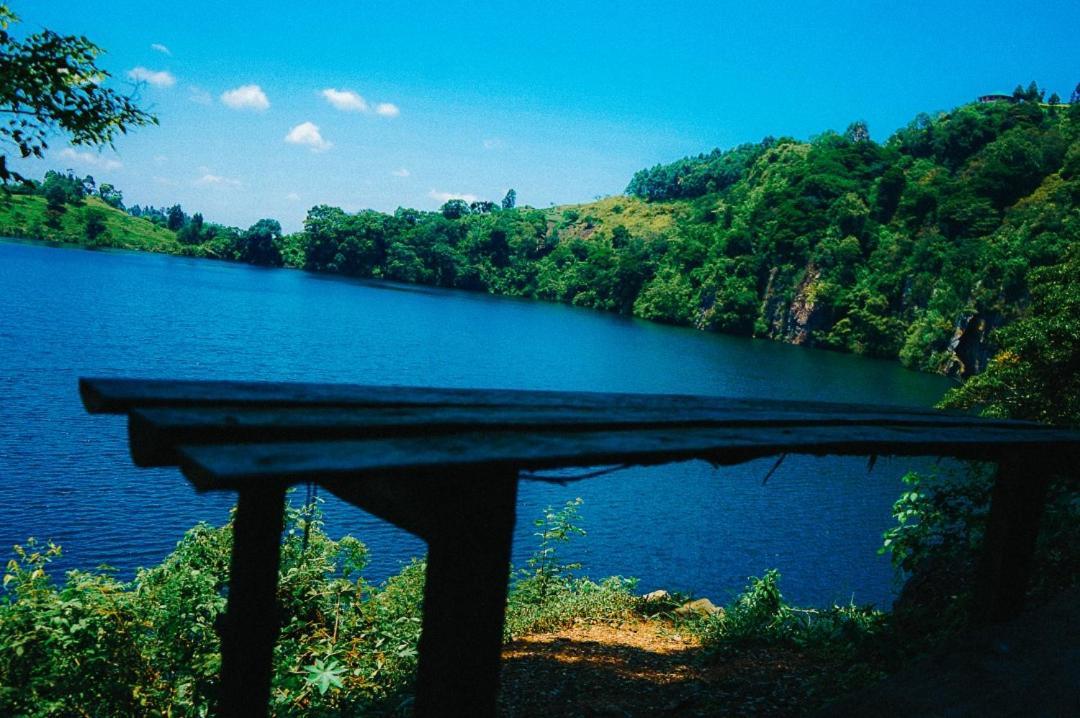 Lake Nyamirima Cottages Fort Portal Ngoại thất bức ảnh