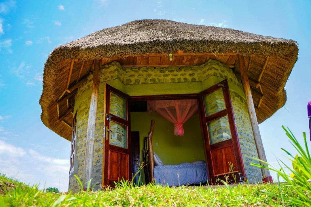 Lake Nyamirima Cottages Fort Portal Ngoại thất bức ảnh